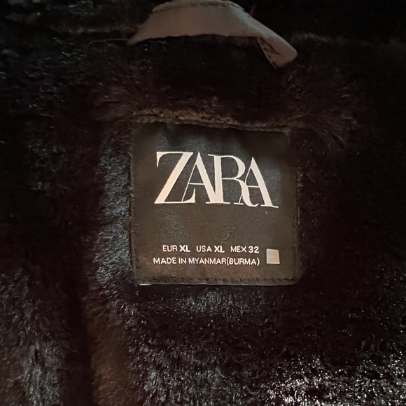 Zara Puffer Jacket / Coat - Picture 4 of 4